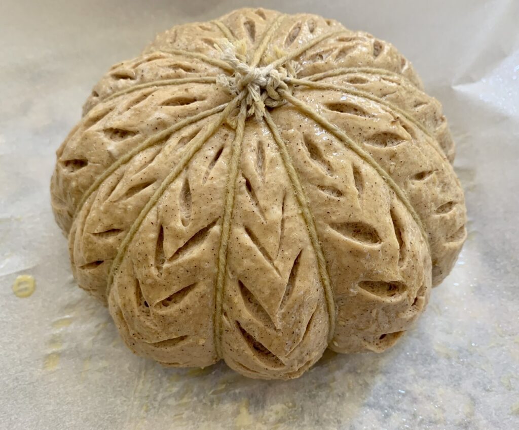 Make Whole Wheat Bread Pretty Like a Pumpkin