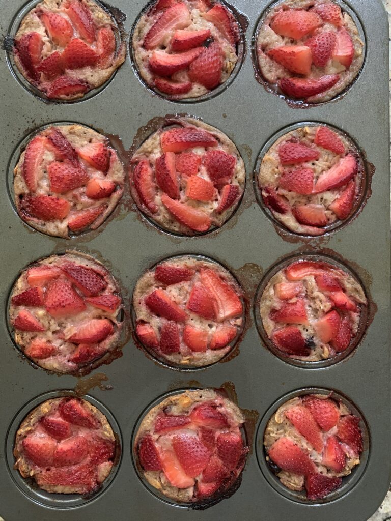 Strawberry Craisin Oatmeal Bites