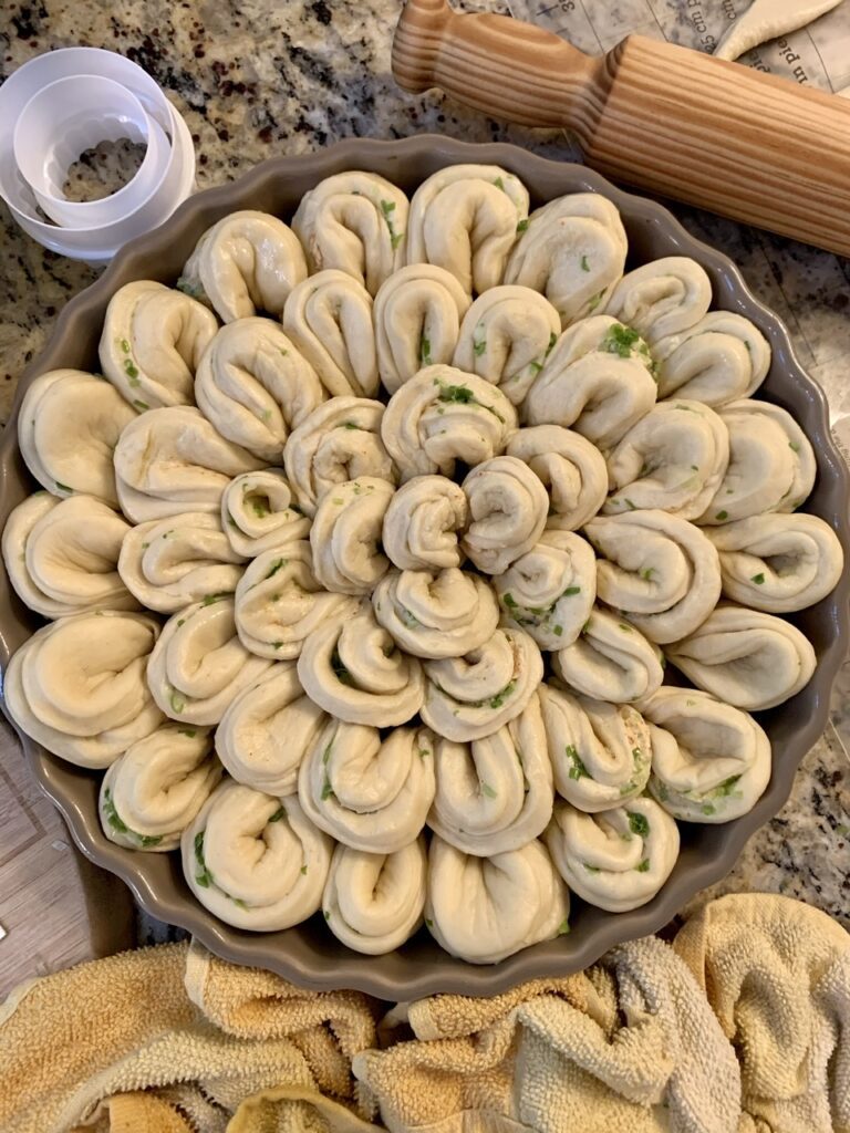 Pull-Apart Flower Petals Garlic Bread