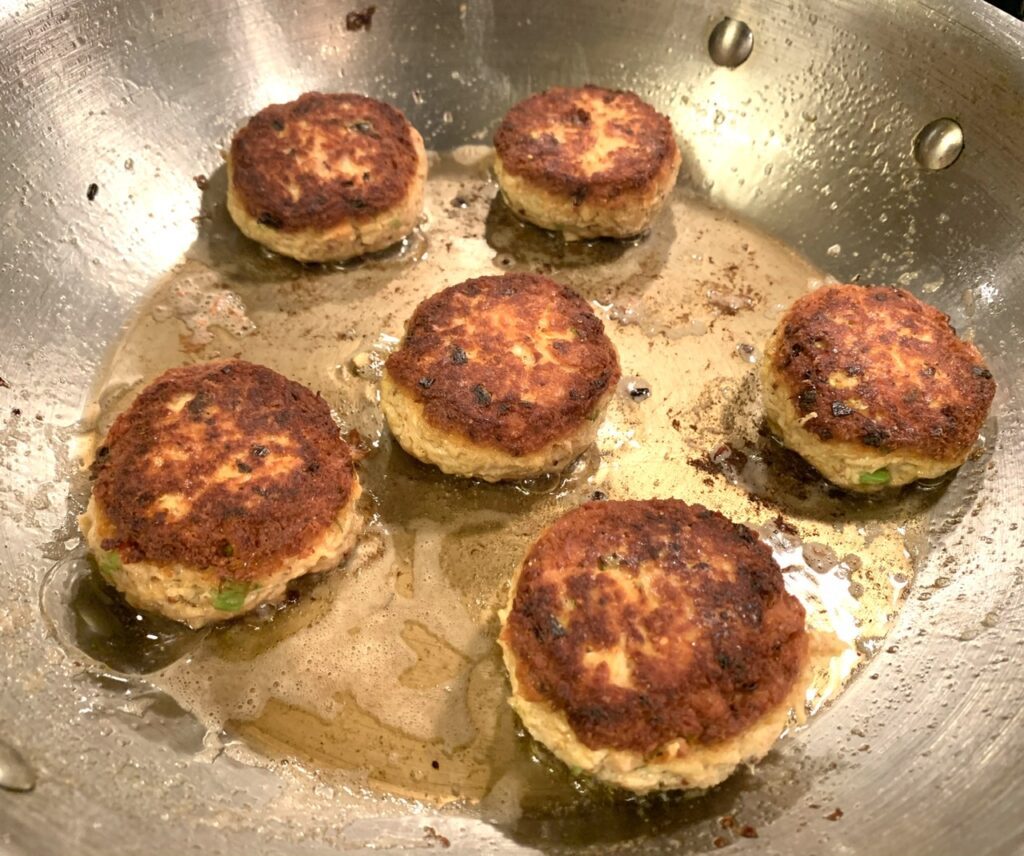 Frying Quick Tuna Patty Cakes