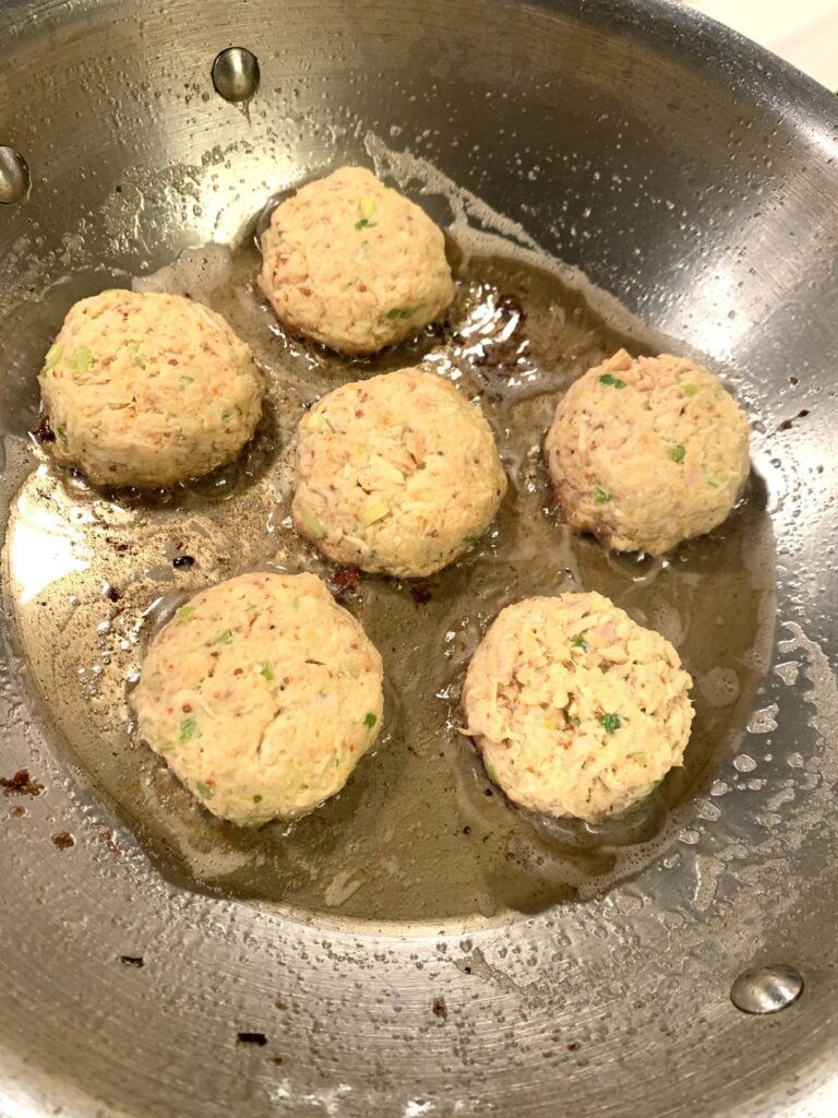 Frying Quick Tuna Patty Cakes