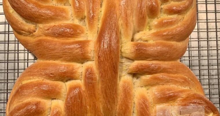 Beautiful Butterfly Braid Bread: How to Make it at Home!