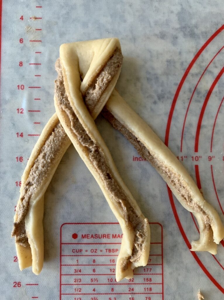 Braiding the Sticky Braided Cinnamon Knots