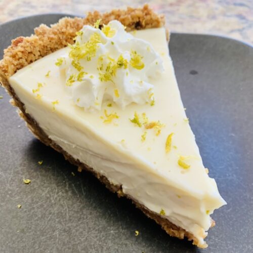 Key Lime Pie with Nut Crust